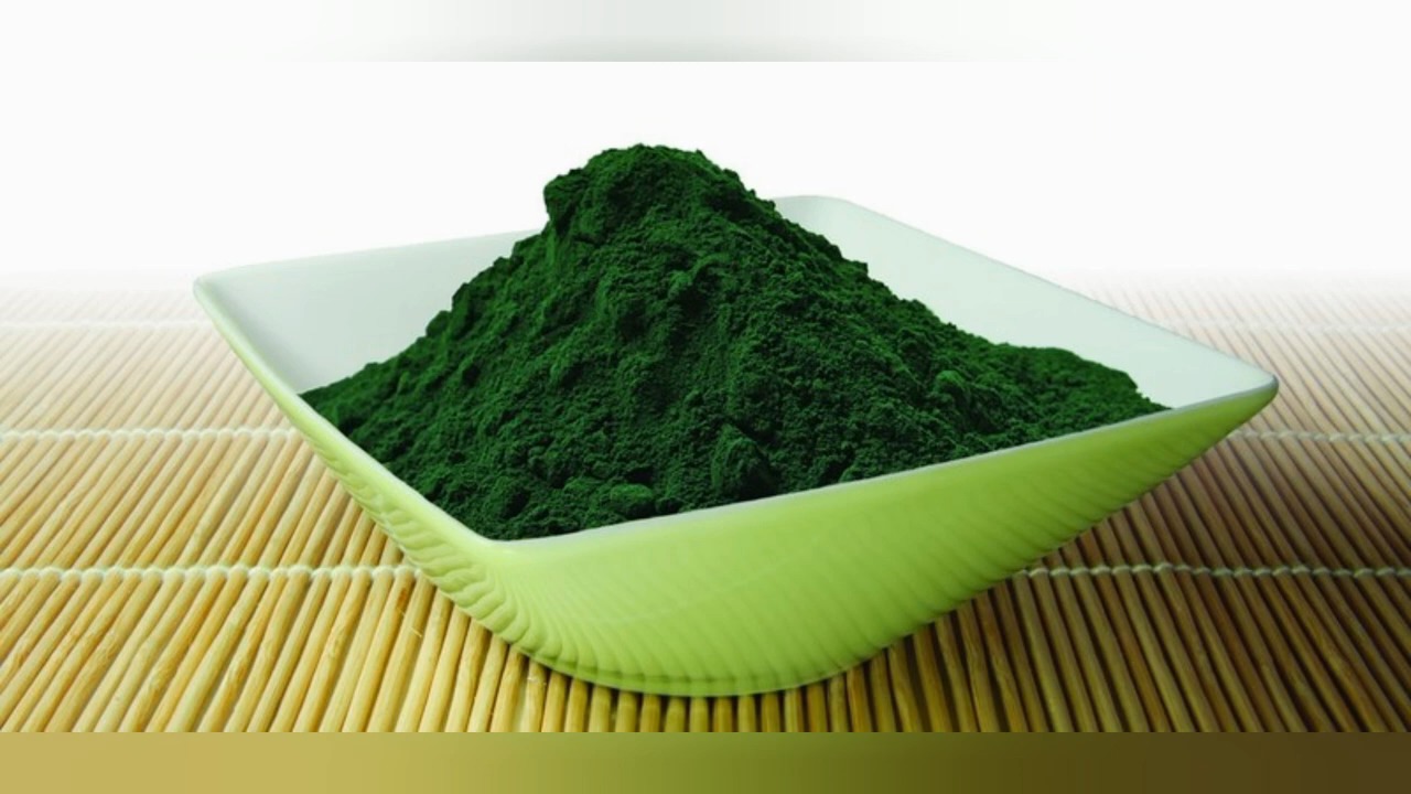 Spirulina za kosu superhrana za revitalizaciju i obnavljanje